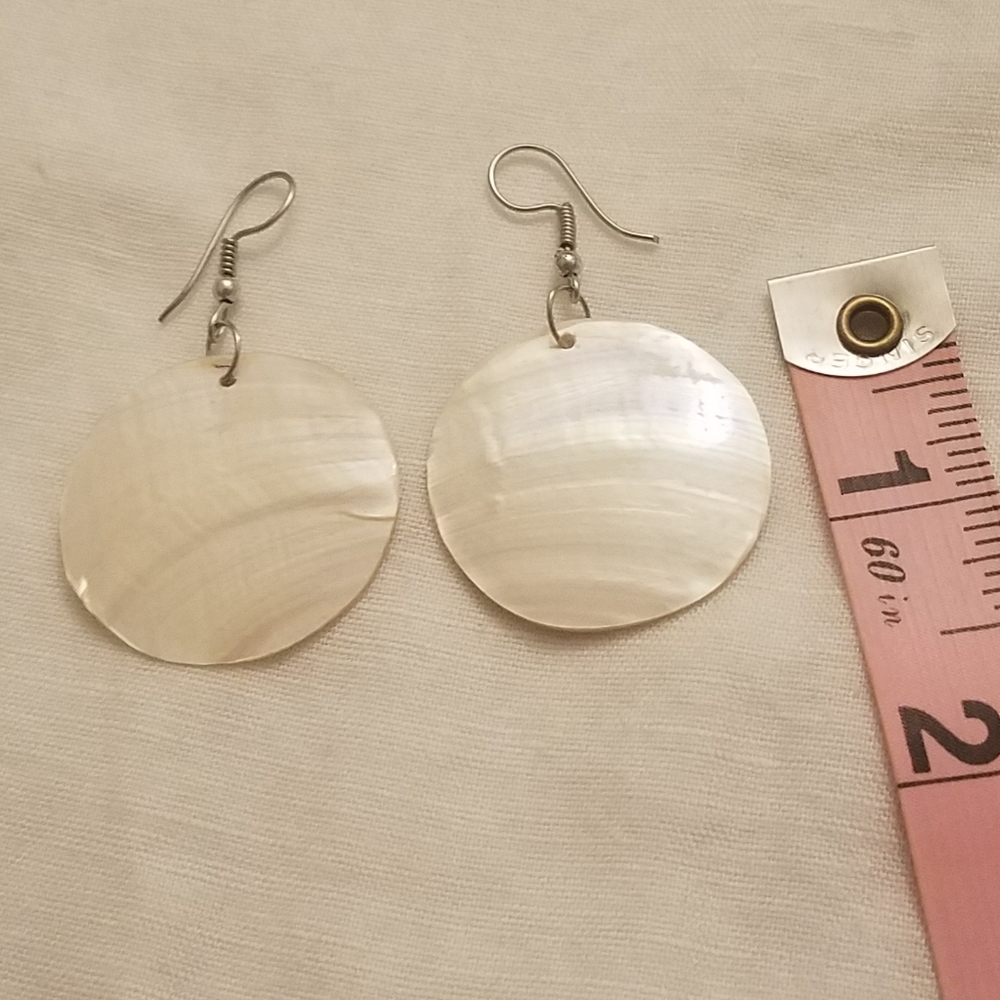 Mother of Pearl Earrings - Picture 3 of 5